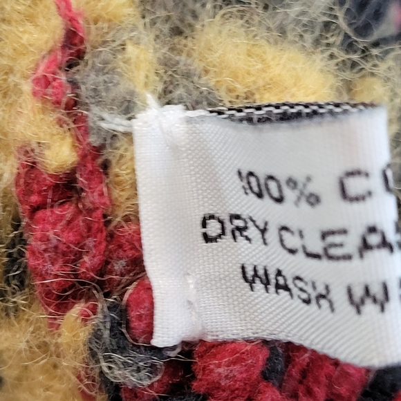 Tess' Designs Bermuda Aztec Print Beautiful Sweater - Picture 4 of 7